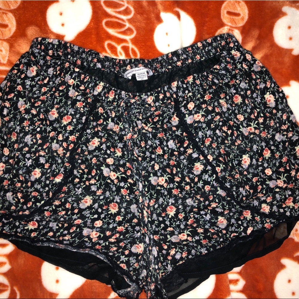 woman’s american eagle shorts
